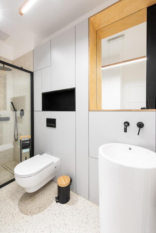 Park Lane Apartment Lea Cracóvia Exterior foto